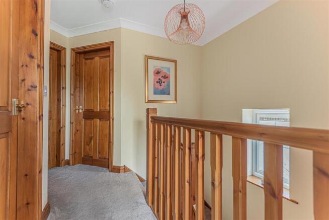 FIRST FLOOR LANDING
