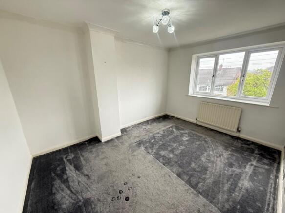 3 bed Semi-Detached to rent Image 10