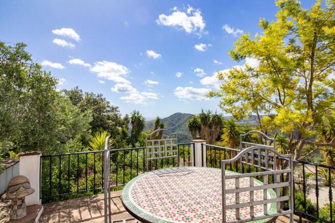 Comares-Countryhome-