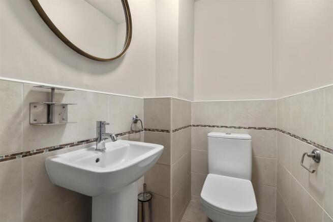 1 bed Apartment for sale Image 11