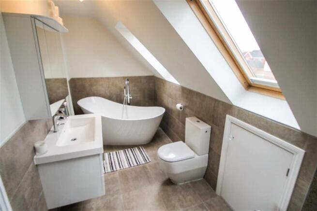 Luxurious En-Suite Bathroom