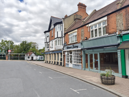 32, The Parade, Claygate, Esher KT10 0NU