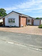 28, Oldcastle Avenue, Guilsfield, Welshpool SY21 9PA