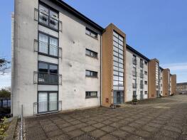 Flat 2/1, 8, White Cart Court, Glasgow G43 2AT