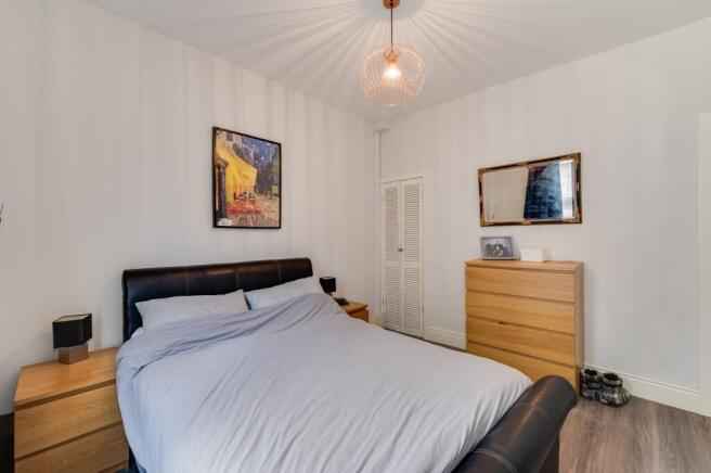 3 bed Terraced for sale Image 10