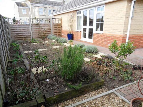 rear gdn a