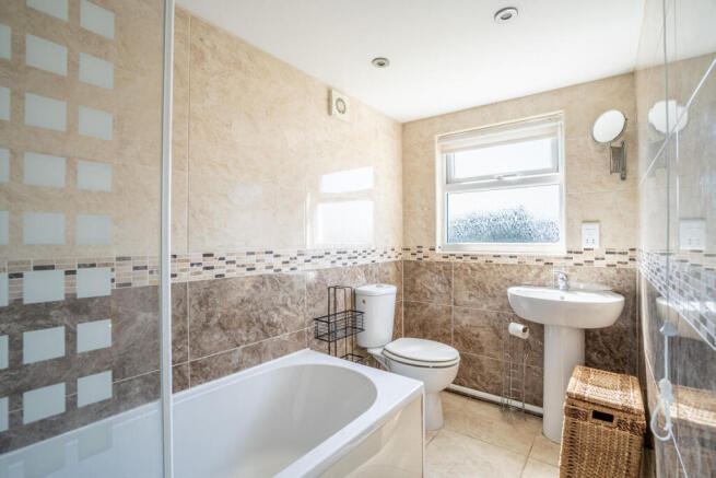 4 bed Semi-Detached for sale Image 12