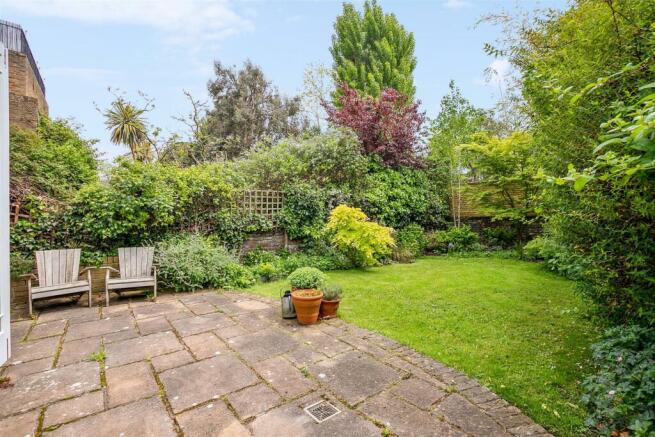 Arlington Gardens, W4 - FOR SALE