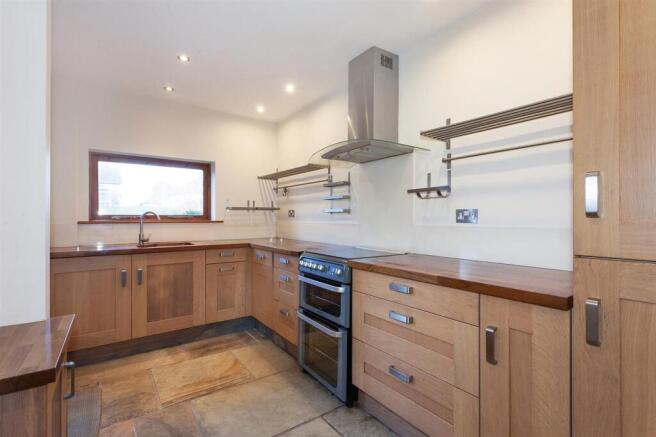 Lacey Avenue, Wilmslow, SK9 photo 3