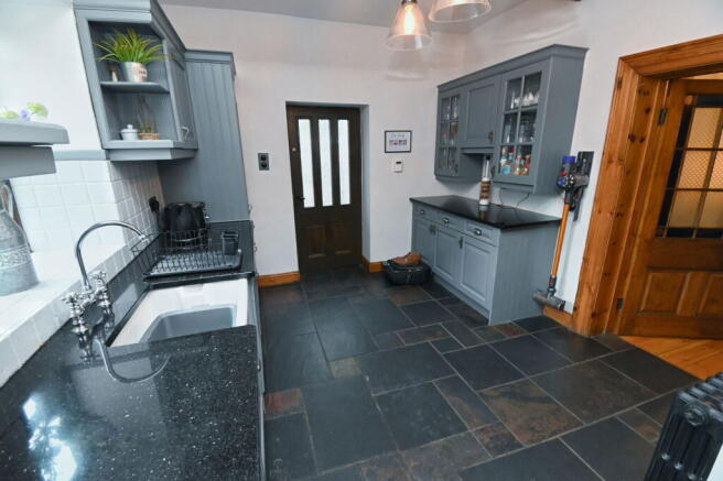 3 bed Manor House for sale Image 8