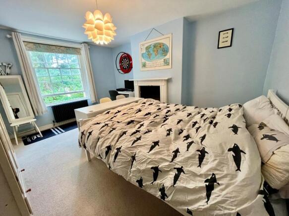 bed3.jpg