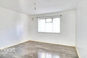 4, Featherstone House, Hornbeam Road, Hayes UB4 9EG
