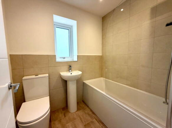 3 bed Detached for sale Image 12
