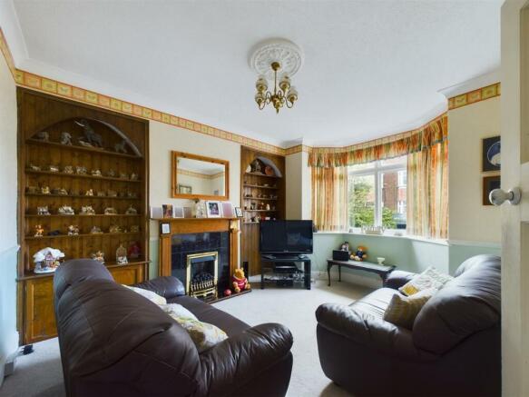 SITTING ROOM