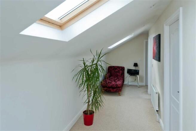 FIRST FLOOR LANDING