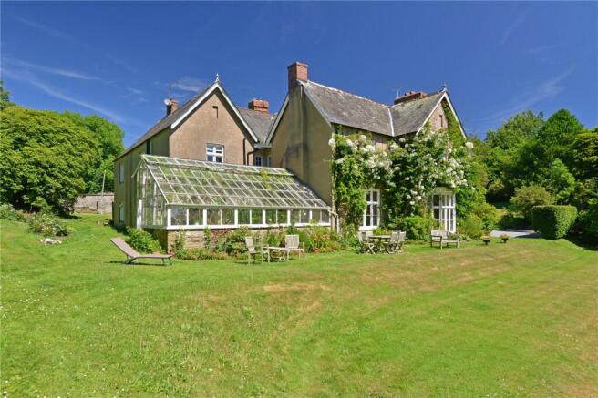 Garden Setting