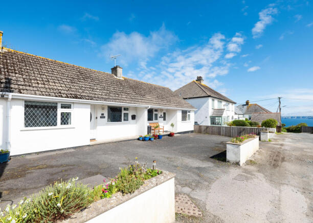 663cd634a45e3_Evelyn-16