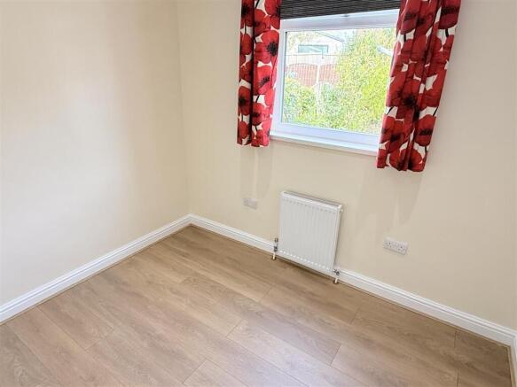 3 bed Semi-Detached for sale Image 11