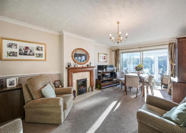 47 Grendon Gardens-1.jpg