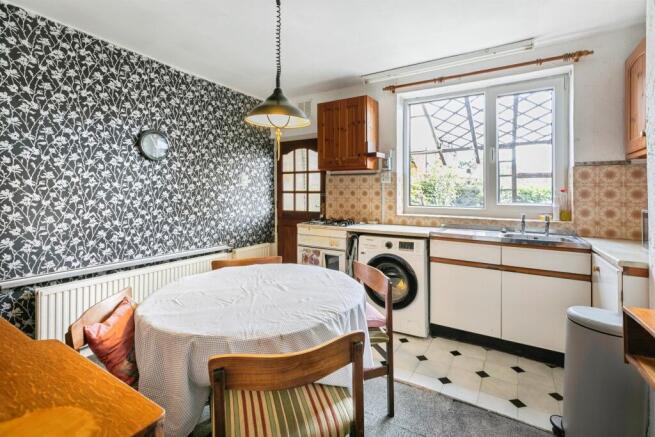 2 bed Terraced for sale Image 8