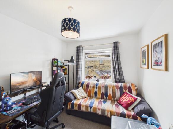 3 bed Terraced for sale Image 11