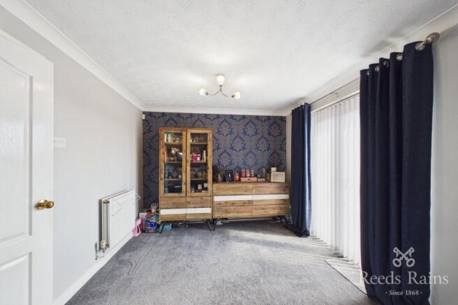 4 bed Detached for sale Image 10