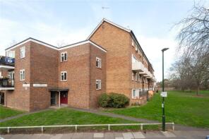 15, Brentford House, Haggard Road, Twickenham TW1 3AH