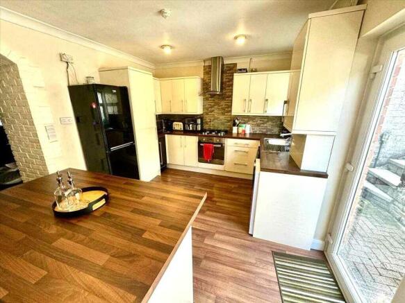 Kitchen/ Breakfast