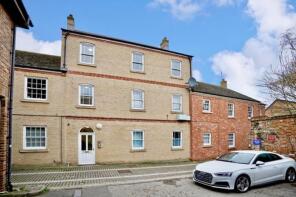 Flat 3, 18, Royal Oak Passage, Huntingdon PE29 3EA