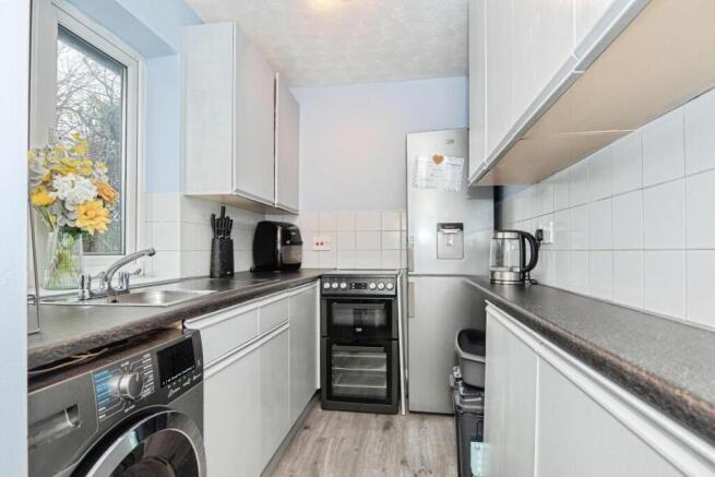 1 bed Flat for sale Image 6