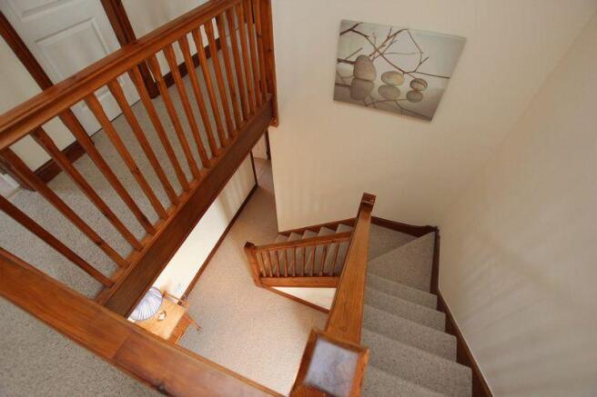 STAIRCASE/LANDING