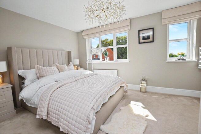 5 bed Detached for sale Image 9