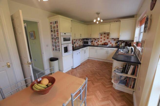 Kitchen/Breakf...