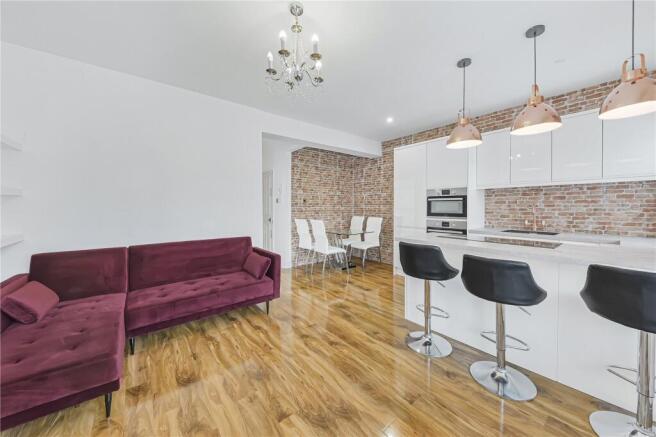 Recption/Kitchen