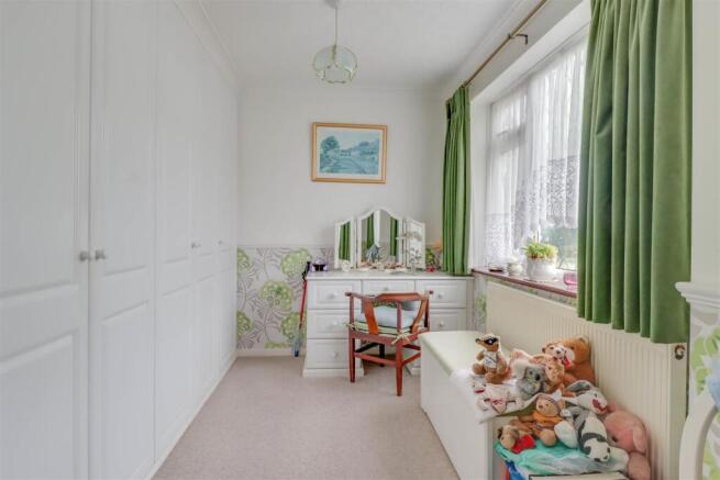 9 TOPPESFIELD AVENUE-4.jpg