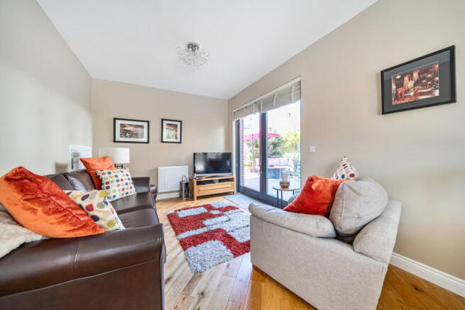 4 bed Detached for sale Image 4