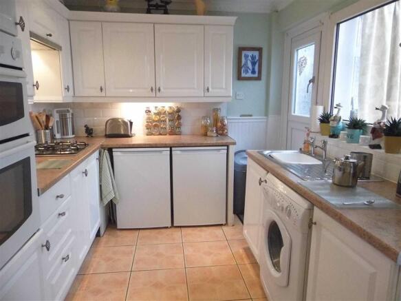 DINING KITCHEN - to 