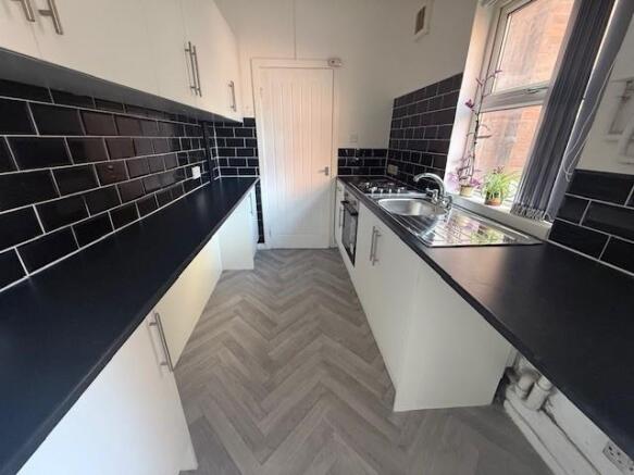 Kitchen Alt.jpg