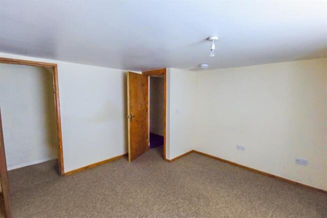 1 bed Flat to rent Image 8