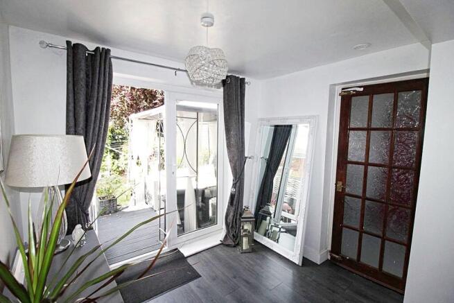 3 bed Semi-Detached for sale Image 4