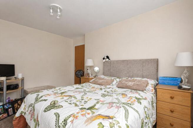 3 bed Semi-Detached for sale Image 5