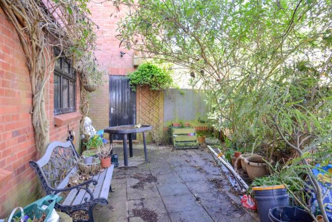 Garden 3.jpg