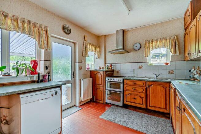 Kitchen (2)