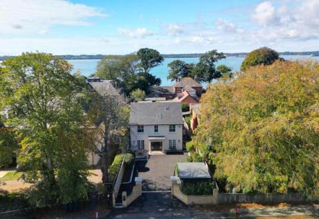 Victoria Road, Netley Abbey, SO31