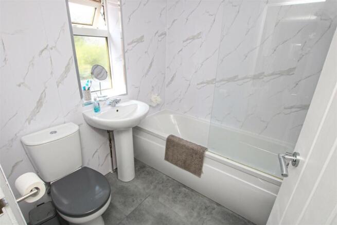 HOUSE BATHROOM