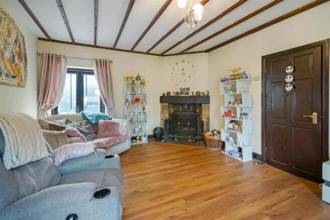 3 bed Barn Conversion for sale Image 5