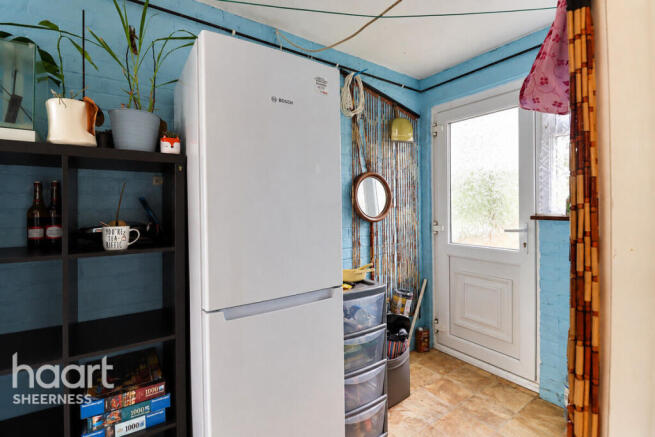 Marshall Crescent, Queenborough photo 4