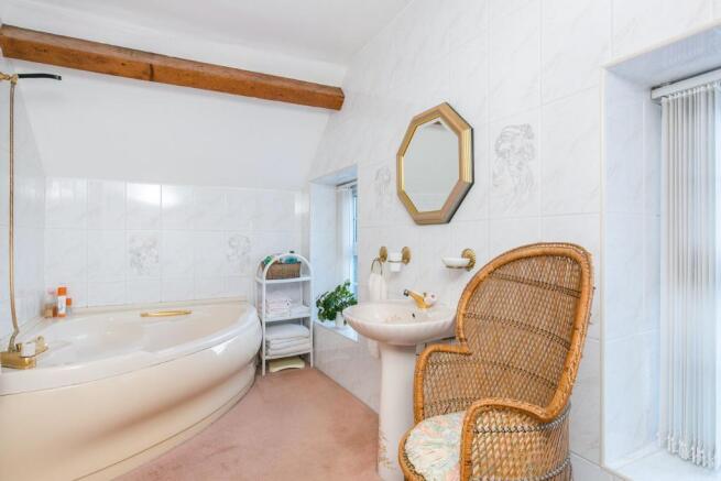 En-suite Bathroom
