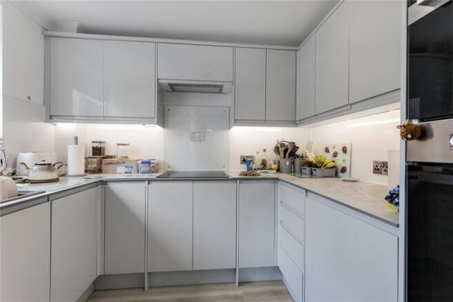 2 bed Semi-Detached for sale Image 7