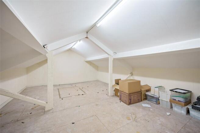 4 bed Terraced for sale Image 11